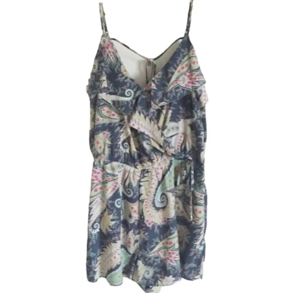✨AE Paisley Romper✨